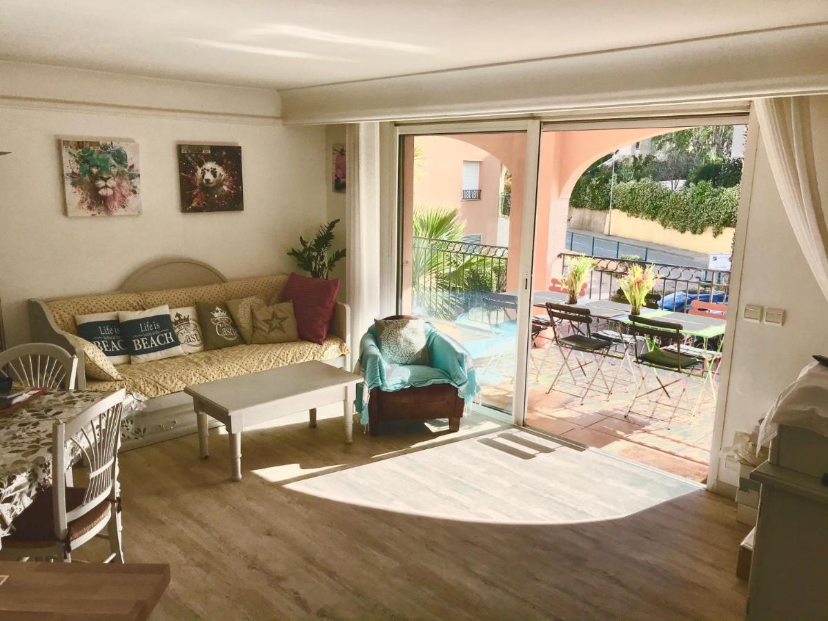 Residence 4 Etoiles Port Marine Sainte-Maxime Exterior foto